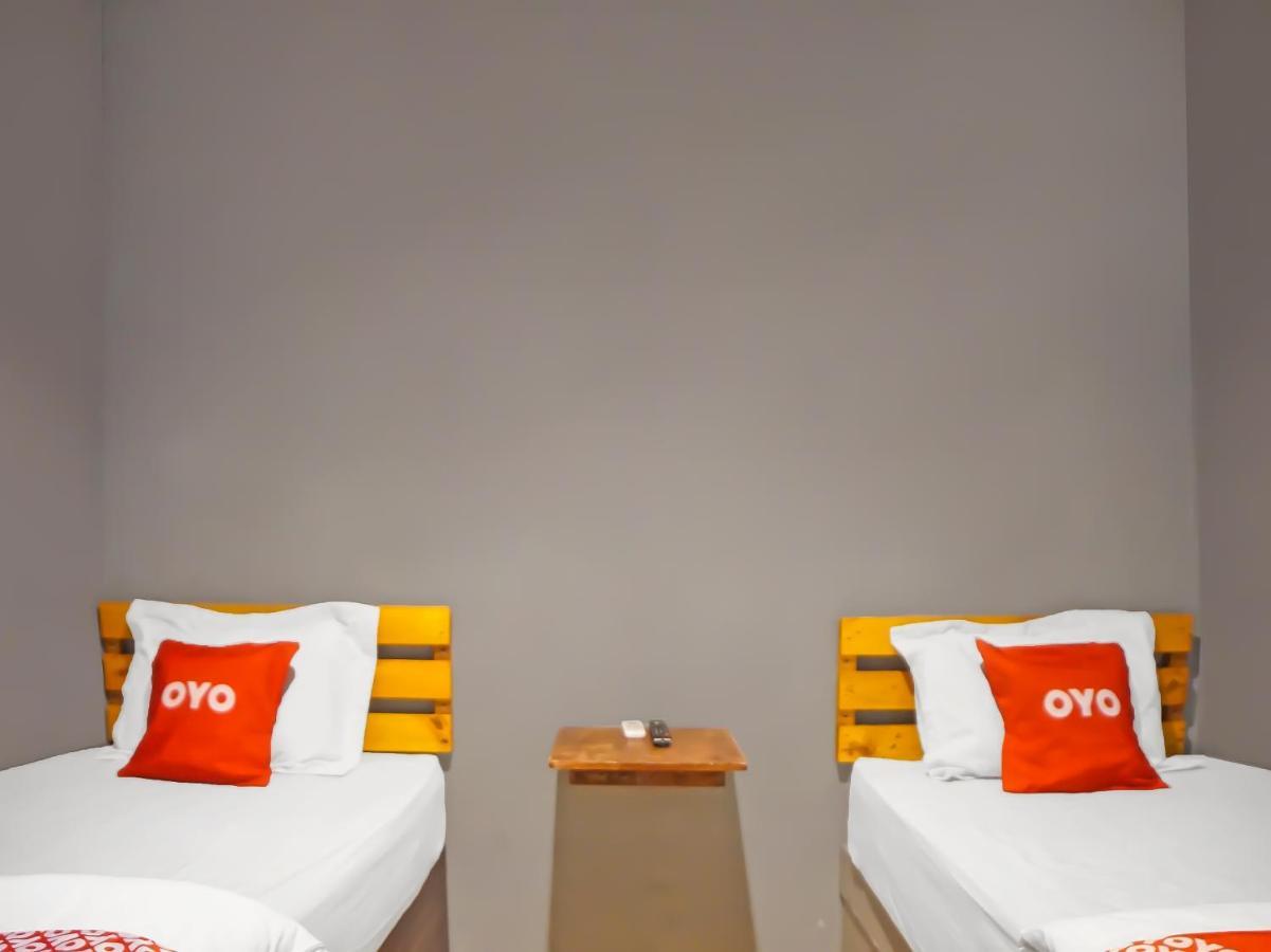 Oyo 990 Stadion Residence Syariah ميدان المظهر الخارجي الصورة