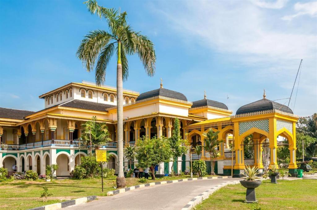 Oyo 990 Stadion Residence Syariah ميدان المظهر الخارجي الصورة